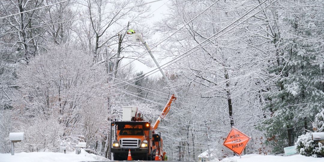 Winter Storm Elliott 2022: the Impact on the U.S. Power Grid and Recommendations for Resilience